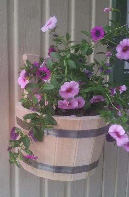 Hovedbilde Trebøtte / blomsterpotte m/håndtak 